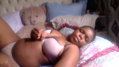 Aliechaps1 live cam on Cam4