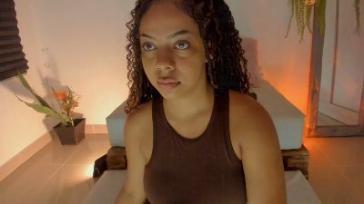 Alika_ live cam on Cam4