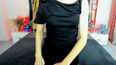 Alina__Blonde live cam on Cam4