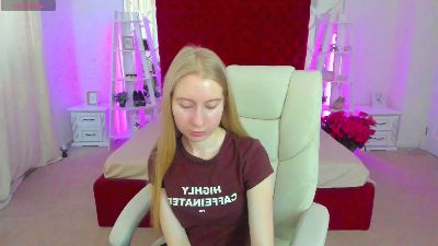 Alina__Blonde live cam on Cam4