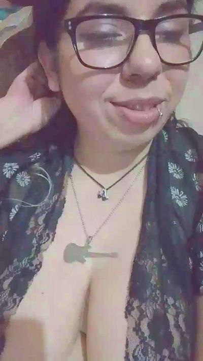 Alina_horny webcam mujer en vivo desde Argentina