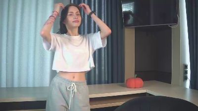 AlineClukies live cam on Cam4