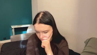 AlineDubis live cam on Cam4