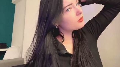 AlineDubis live cam on Cam4