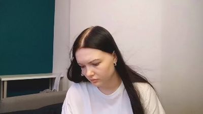 AlineDubis live cam on Cam4