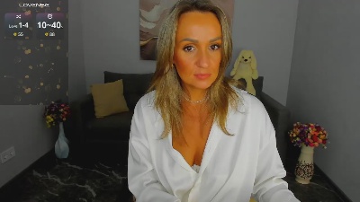 Alisa_Allisen live cam on Cam4