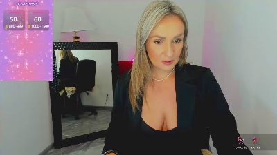 Alisa_Allisen live cam on Cam4