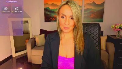 Alisa_Allisen live cam on Cam4