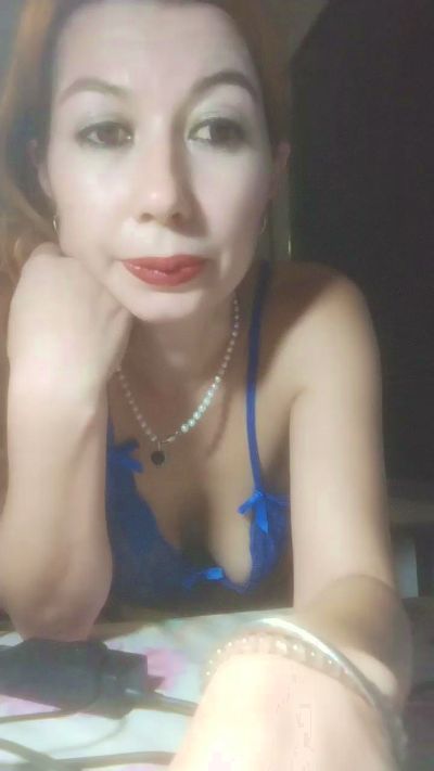 Alisagood live cam on Cam4