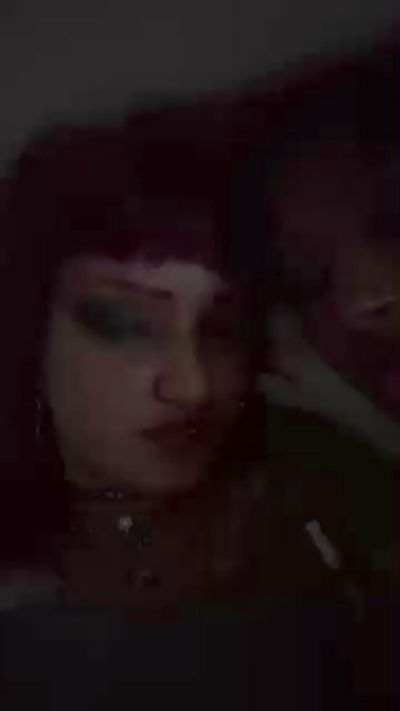 Alisiapolly05 live cam on Cam4
