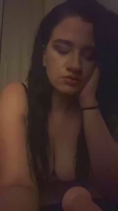 Aliss2001 live cam on Cam4