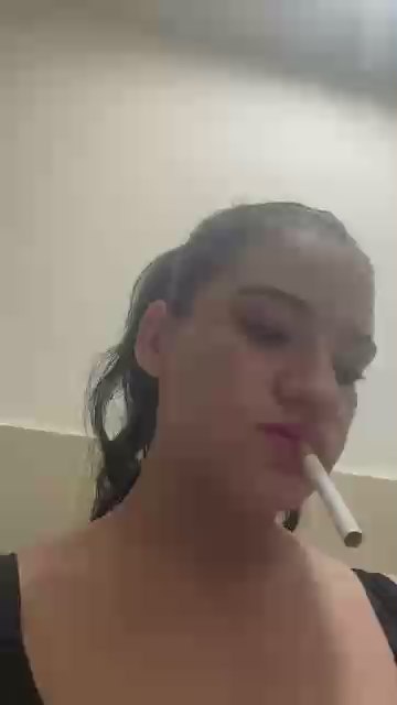 Aliss2001 live cam on Cam4