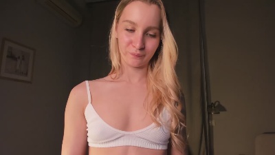 AlissaBallenger live cam on Cam4