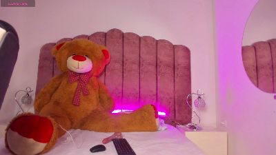 Alisson_Hillss live cam on Cam4