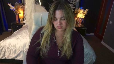 AlissyaGrayy live cam on Cam4