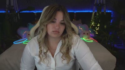 AlissyaGrayy live cam on Cam4