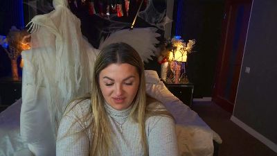 AlissyaGrayy live cam on Cam4