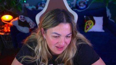 AlissyaGrayy live cam on Cam4