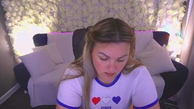 AlissyaGrayy live cam on Cam4