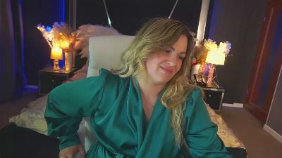 AlissyaGrayy live cam on Cam4