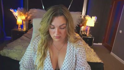 AlissyaGrayy live cam on Cam4