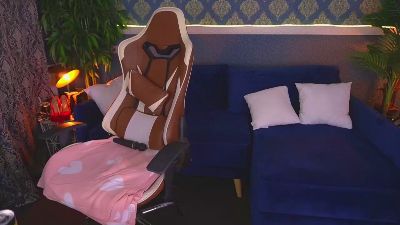 AlissyaGrayy live cam on Cam4