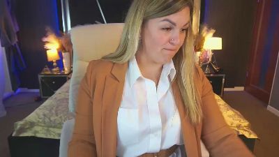 AlissyaGrayy live cam on Cam4