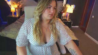 AlissyaGrayy live cam on Cam4