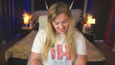 AlissyaGrayy live cam on Cam4