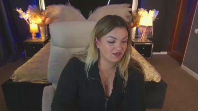 AlissyaGrayy live cam on Cam4