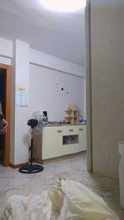 Alixa20 live cam on Cam4