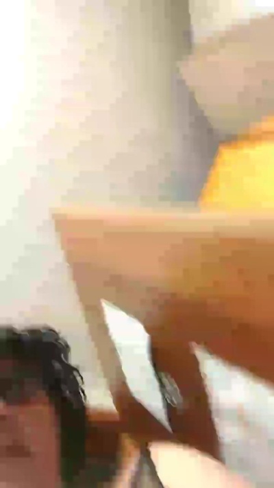 Alixa20 live cam on Cam4