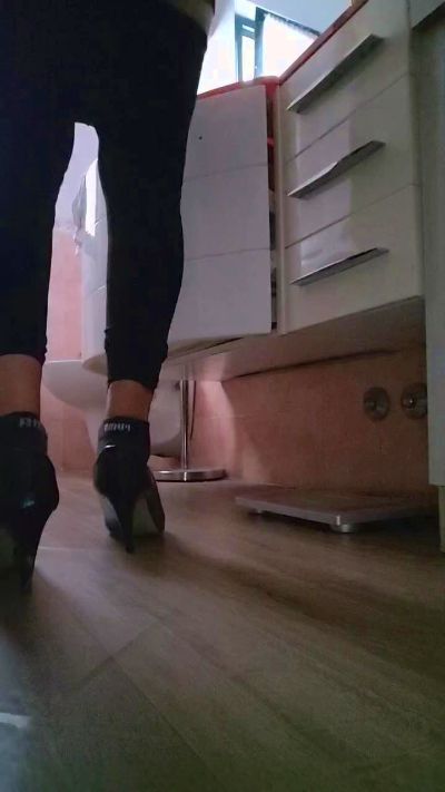 Alixa20 live cam on Cam4