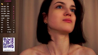 AlleenBanome live cam on Cam4
