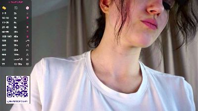 AlleenBanome live cam on Cam4