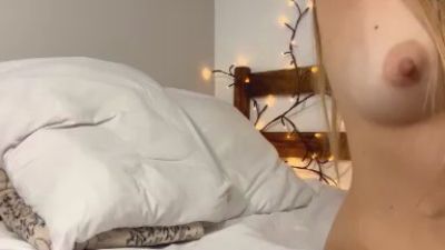 AlleenMcglone live cam on Cam4