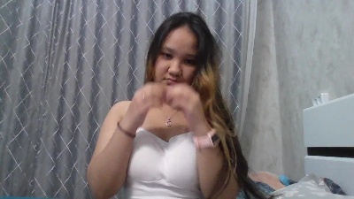 AllenaBertog live cam on Cam4