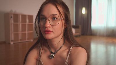 AllenaZdanowicz live cam on Cam4