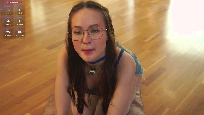 AllenaZdanowicz live cam on Cam4