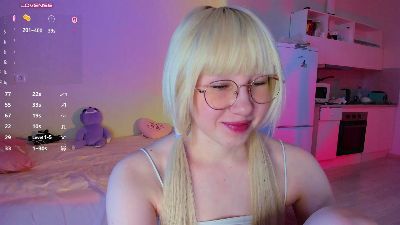 Allettaevee live cam on Cam4
