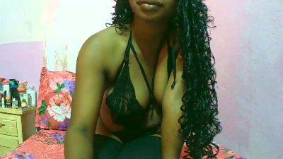 Allias2002 live cam on Cam4