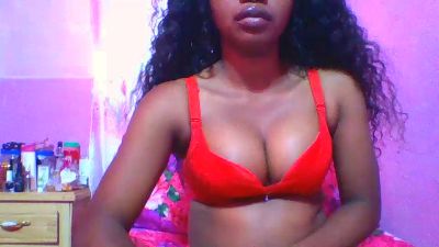 Allias2002 live cam on Cam4