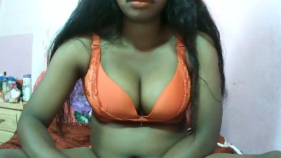 Allias2002 live cam on Cam4