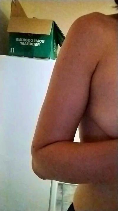 Allie095201 live cam on Cam4