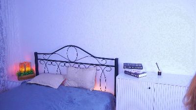 AllisonBarran live cam on Cam4