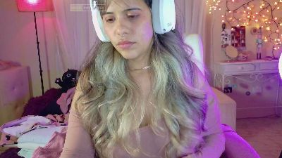 AllisonCat live cam on Cam4