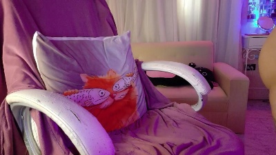 AllisonCat live cam on Cam4