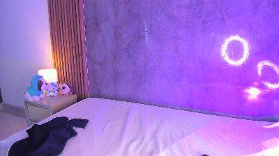 AllisonDouce live cam on Cam4