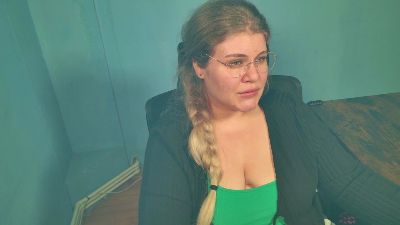 Ally_baby live cam on Cam4