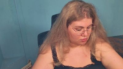 Ally_baby live cam on Cam4